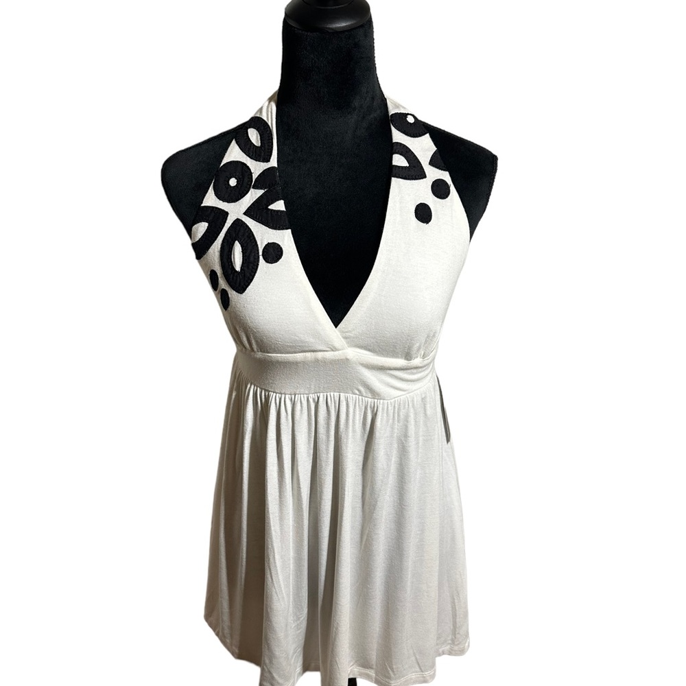 NWT!!! White LIT blouse!